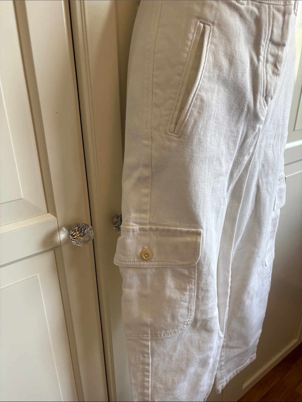 Wilfred Free
Modern Cargo  Pant - Picture 7 of 16